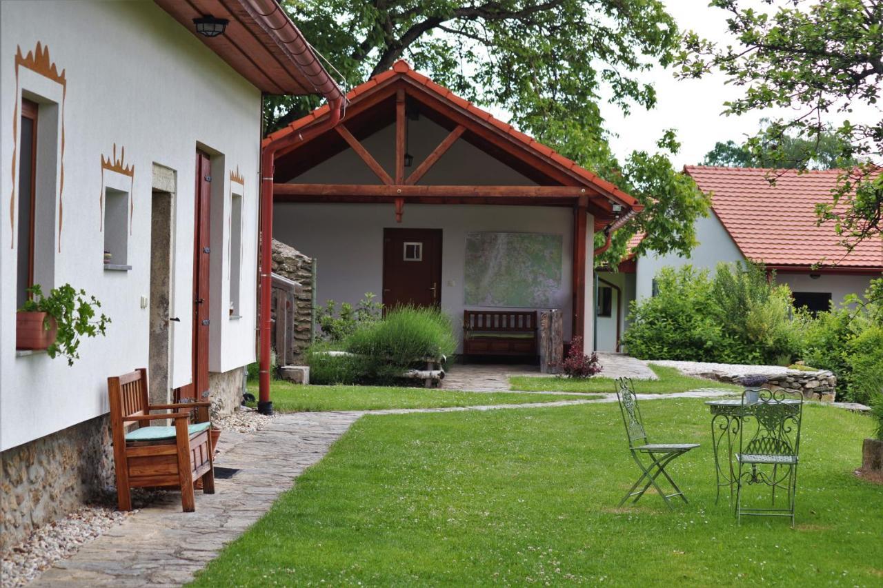 Hotel Hajenka Hrabete Buquoye Kaplice Exterior foto